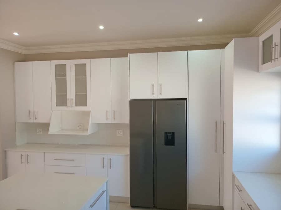 4 Bedroom Property for Sale in Despatch Central Eastern Cape